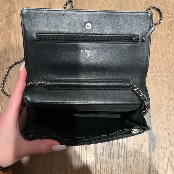 CHANEL BLACK WALLET ON CHAIN WITH CAVIAR LEATHER - Picture 10 of 13